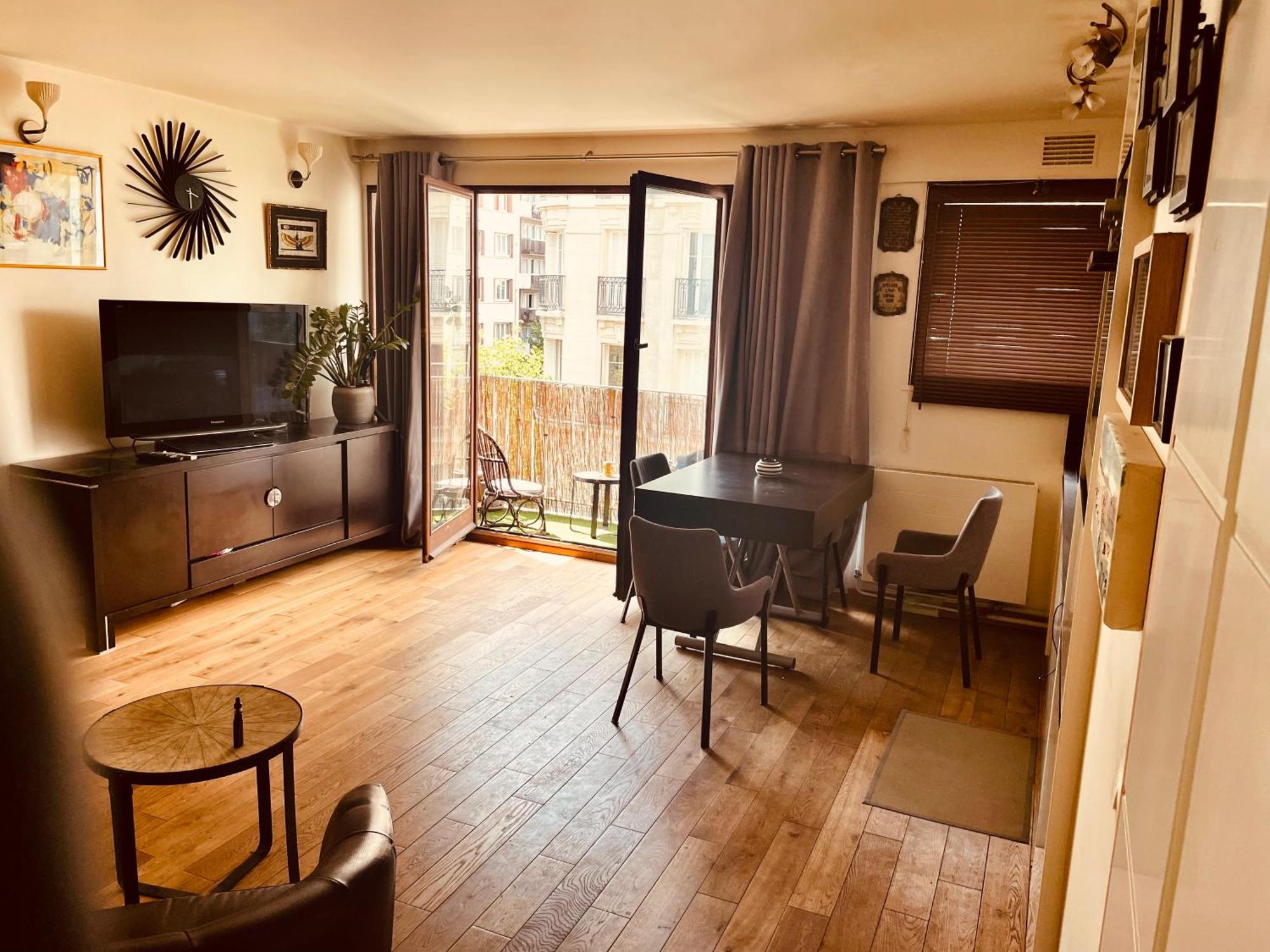 Apartament Jolie 2 Pieces Avec Balcon Paris 15 Eme Zewnętrze zdjęcie