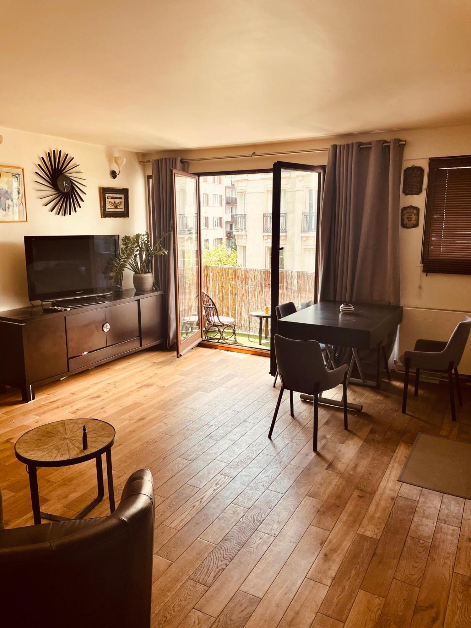 Apartament Jolie 2 Pieces Avec Balcon Paris 15 Eme Zewnętrze zdjęcie
